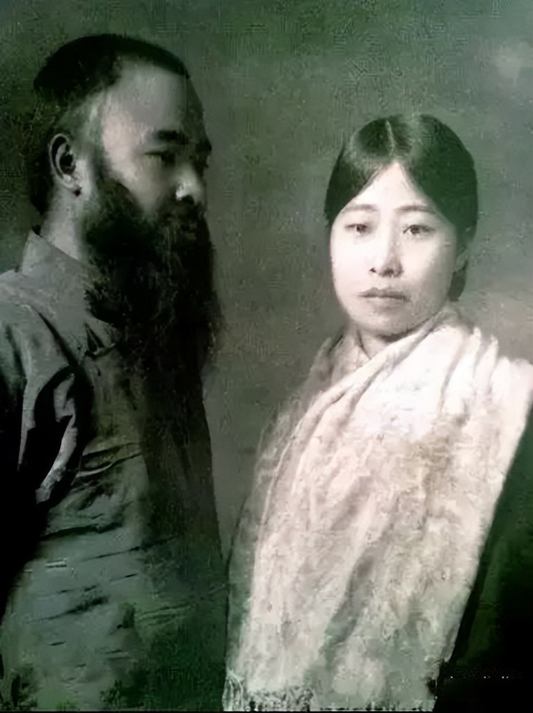 搞艺术的男人性格,搞艺术的人多情