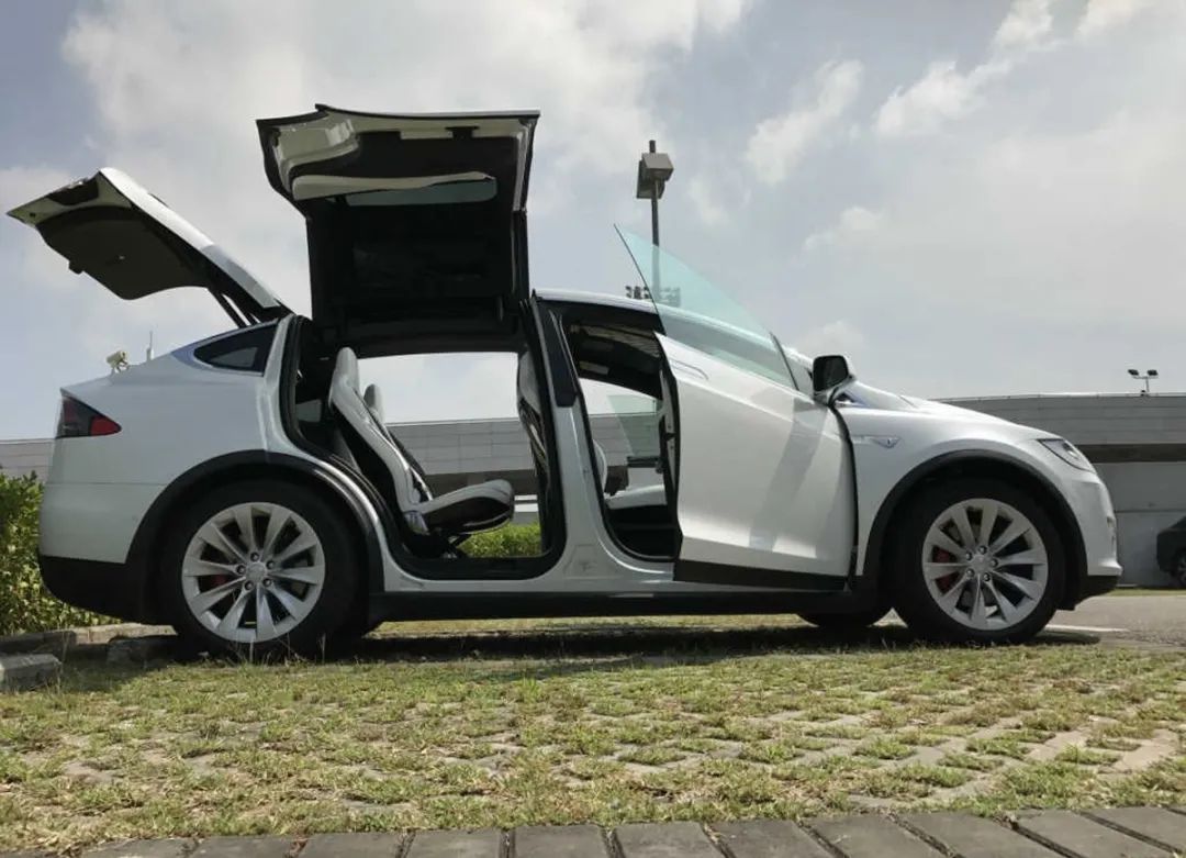 鸥翼门剪刀门蝴蝶门还有什么门,鸥翼门和剪刀门的区别