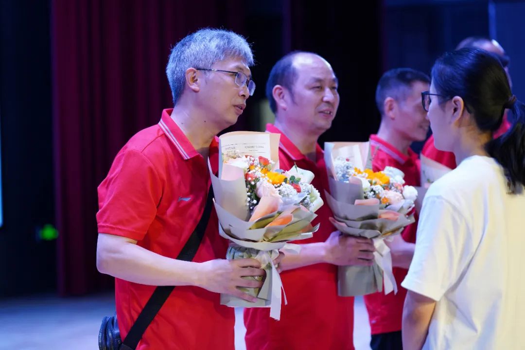 重庆市江北中学毕业典礼|情系江中青云万里