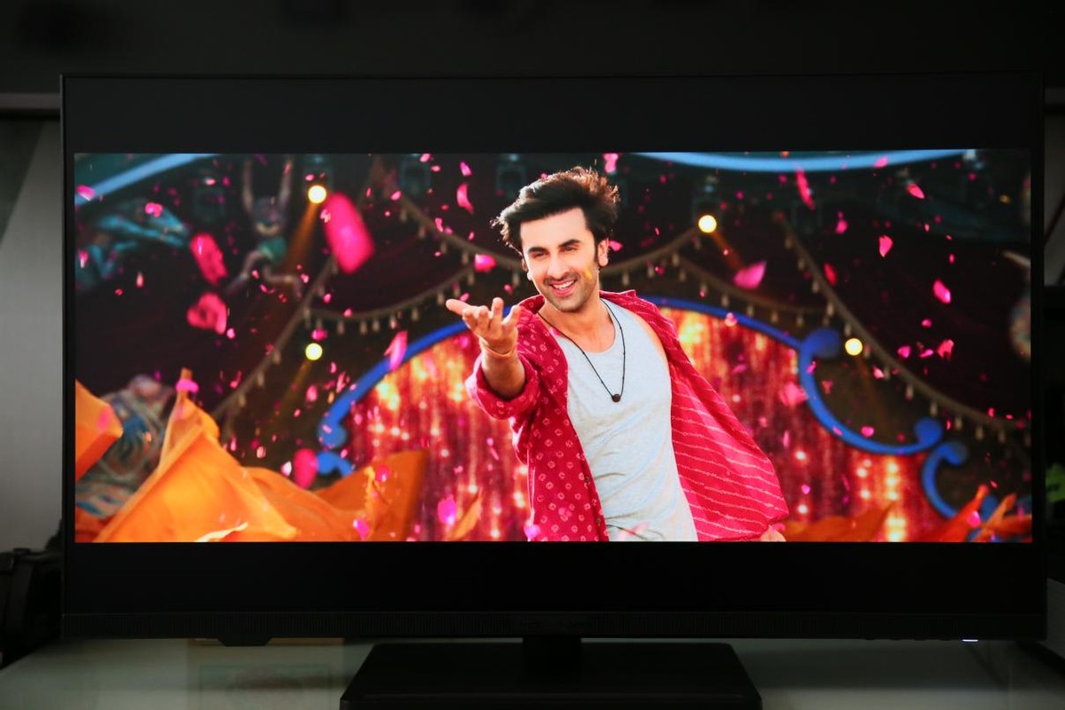 是显示器更是电视机，深度评测元创师icustom28H24k智慧显示器