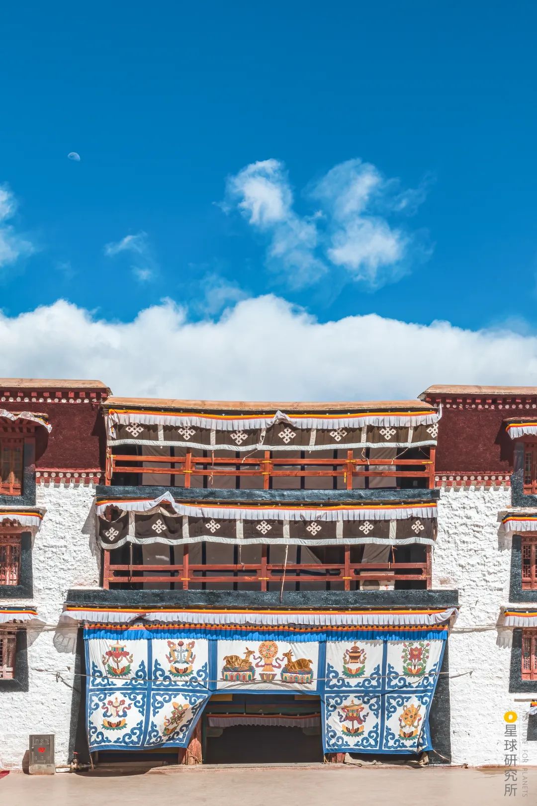 布达拉宫进去可以看到什么,布达拉宫夏天能看见雪山吗