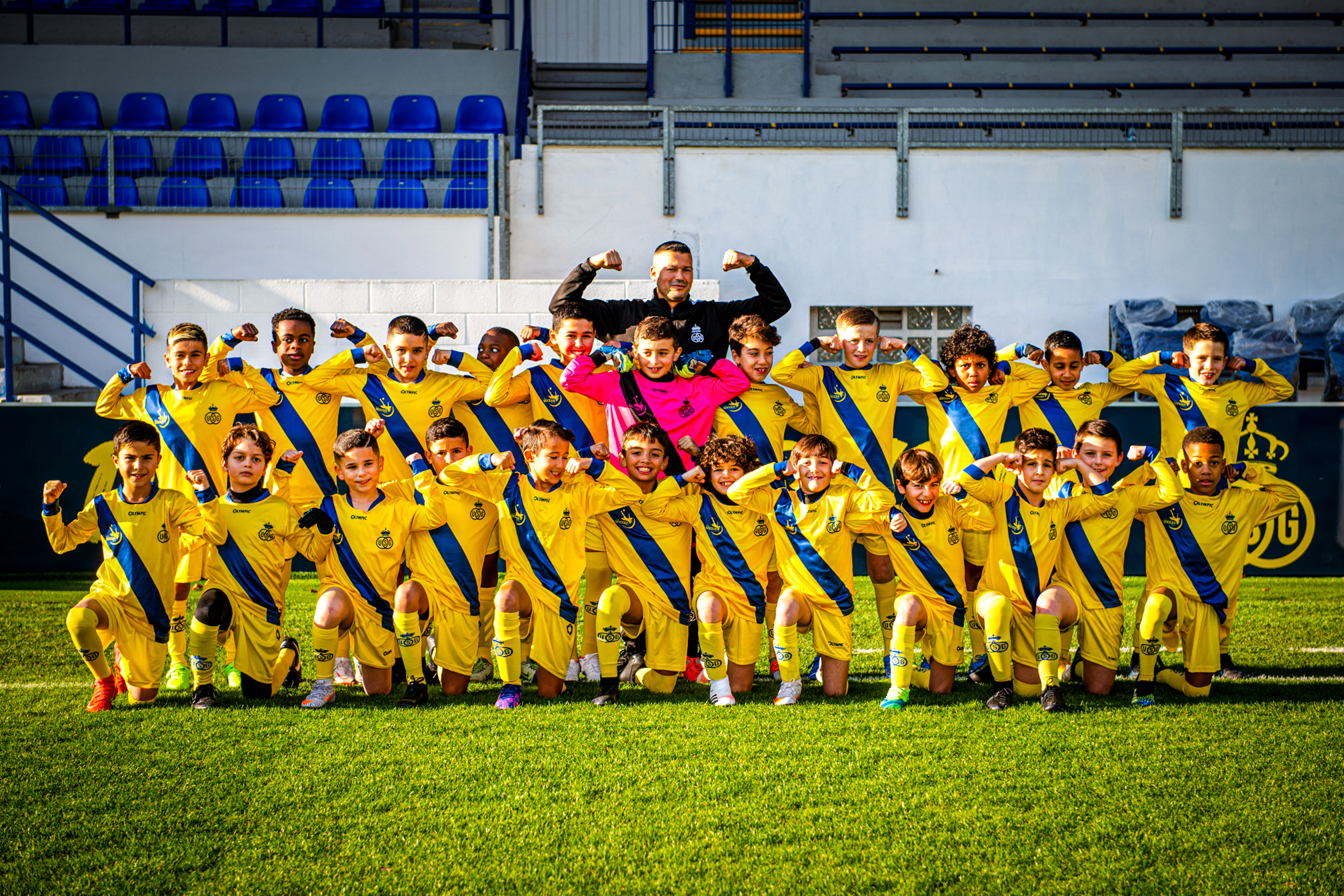 欧战首秀就晋级淘汰赛的圣吉罗斯联：塞纳河畔的过气豪门