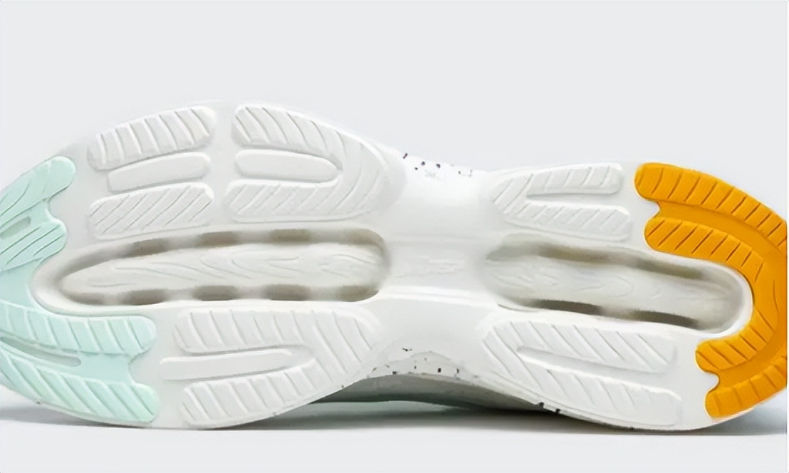 特步七匹狼联姻知乎,特步七匹狼联姻图