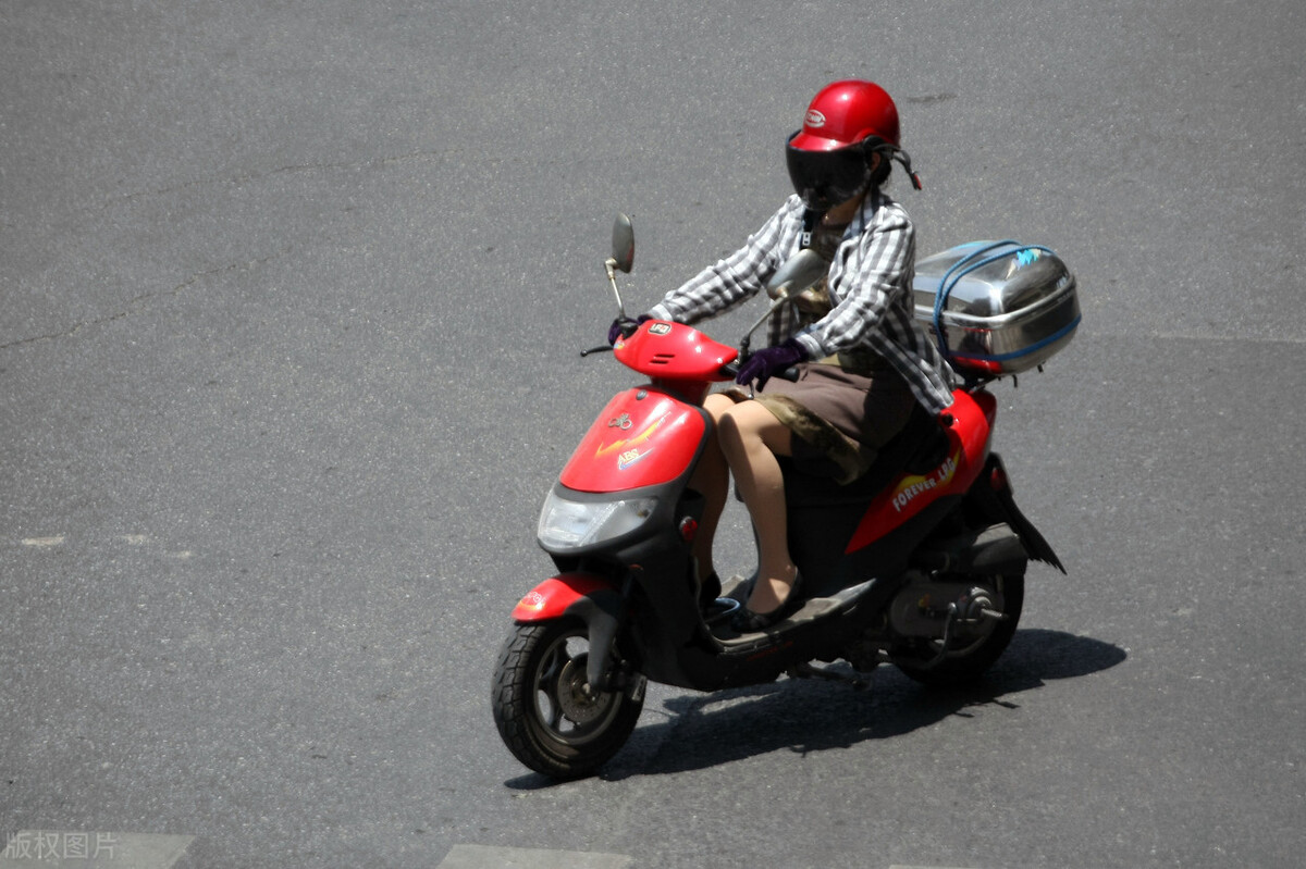 不挂牌代步车,不挂牌的车可以上路吗