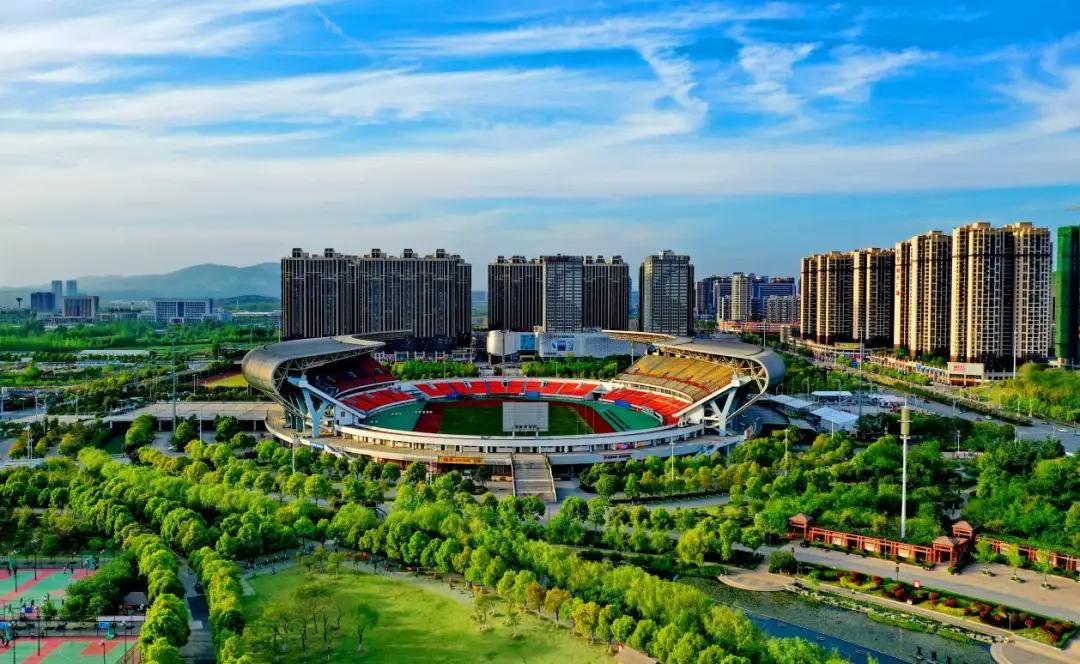 做大做强工业园区,荆门产业转型