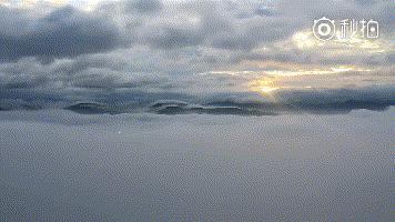 攀普洱天壁山之西门崖子：一日凌云出，群山齐失自高心