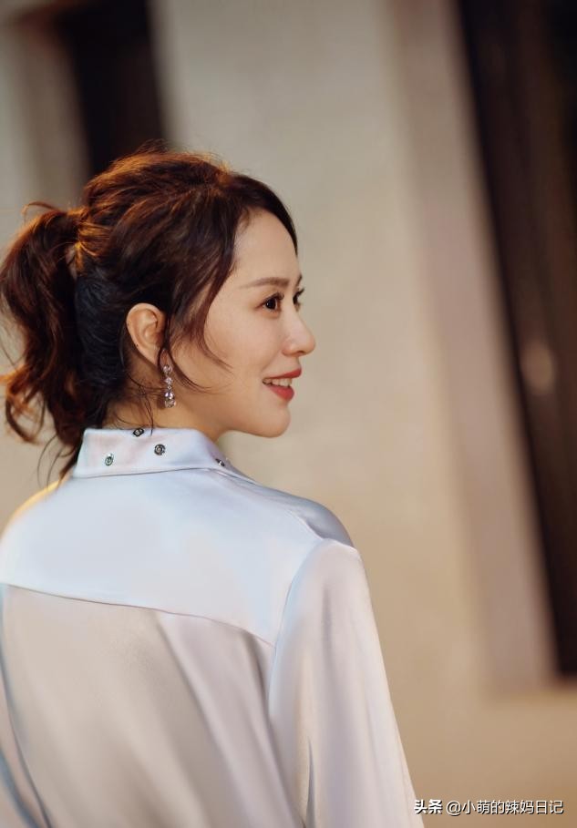 2020最火中短烫发20-30岁长发,适合头发很少又是长发的烫发