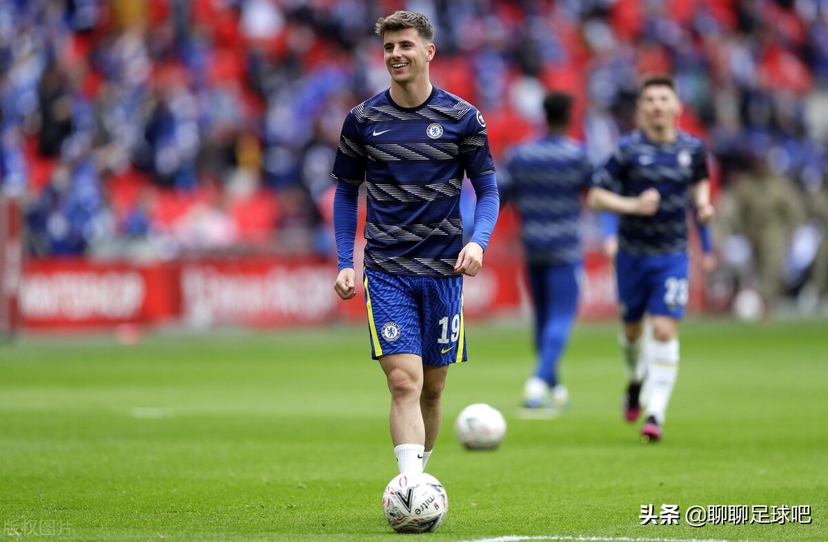 切尔西球员世俱杯奖杯,英超2-0冠军