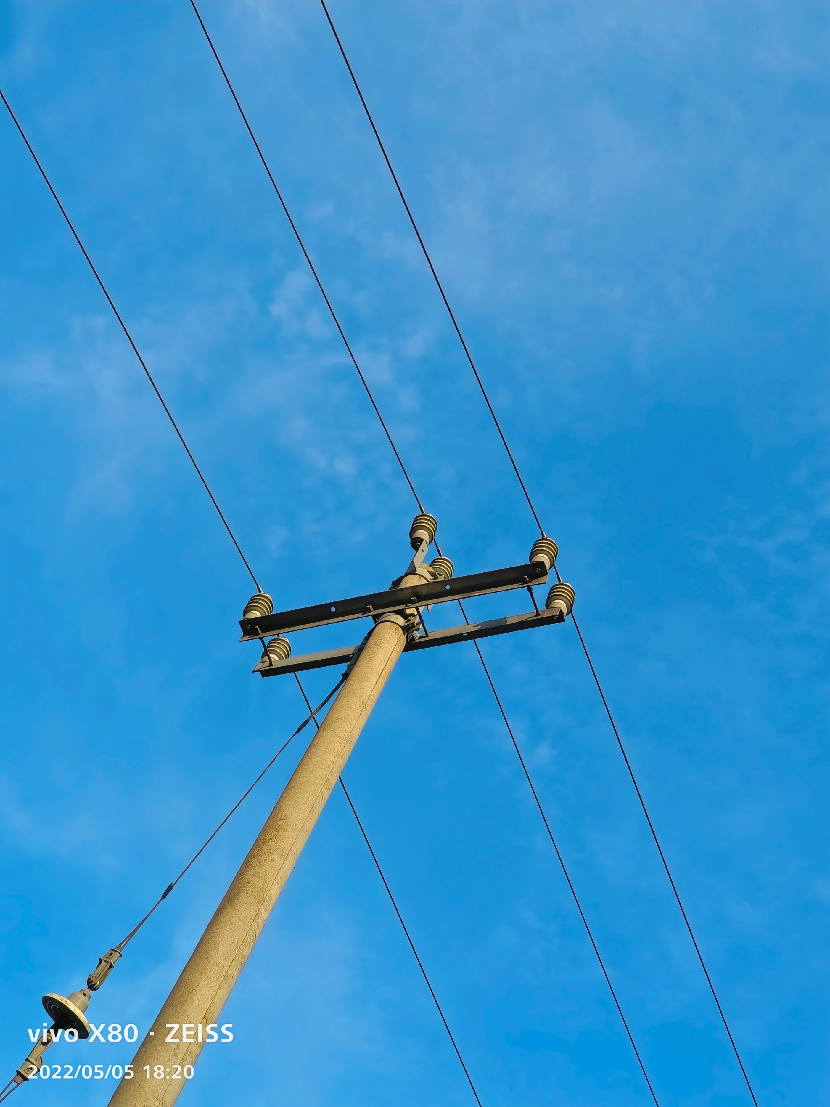 vivox80pro天玑9000吃鸡画质,vivox80pro旅程版抗摔测试