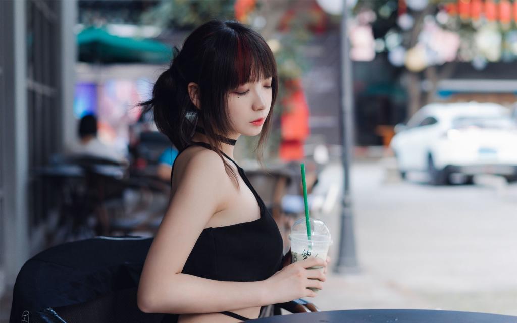 送女孩子18岁生日礼物送什么,一般15岁女生喜欢什么生日礼物