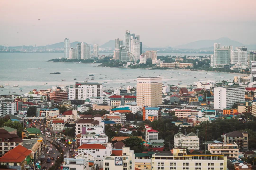 在泰国待了14天,在泰国待了60天