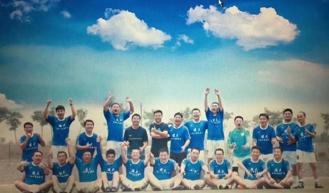 教练专访|西安建筑科技大学王群龙：追求卓越，永不言败