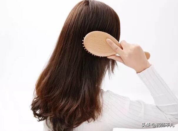 吃什么食物可以帮助头发由白转黑,如何保养头发关于头发的养生知识