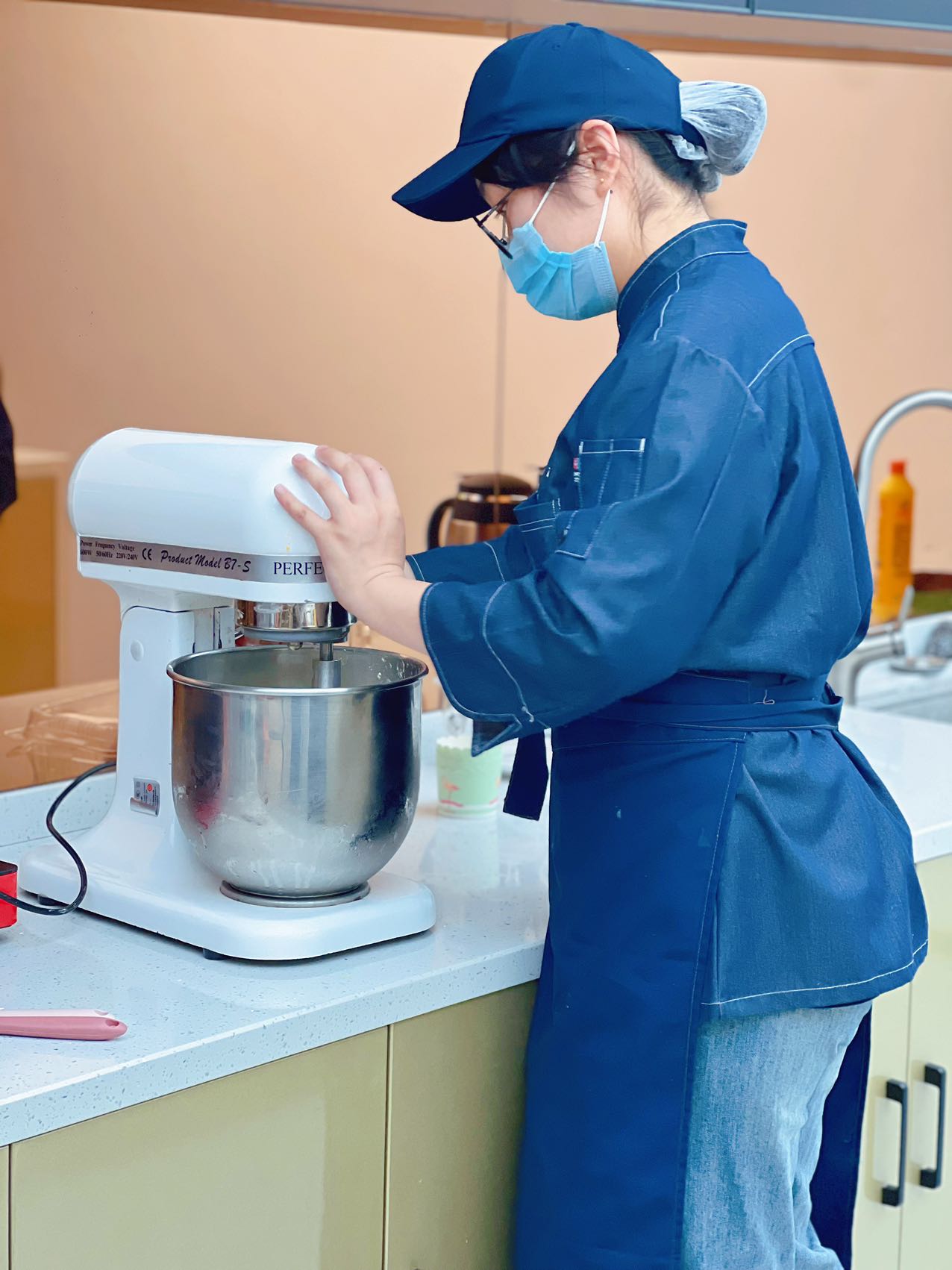 班牌手工制作六一儿童节,制作班牌幼儿园六一