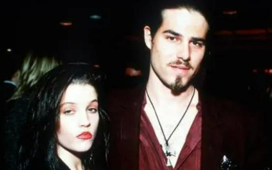 猫王女儿回忆迈克尔杰克逊,猫王女儿与迈克尔杰克逊的故事