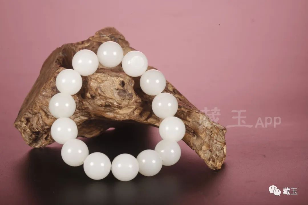 最惊艳的玉雕手串,极品玉雕手串图片大全