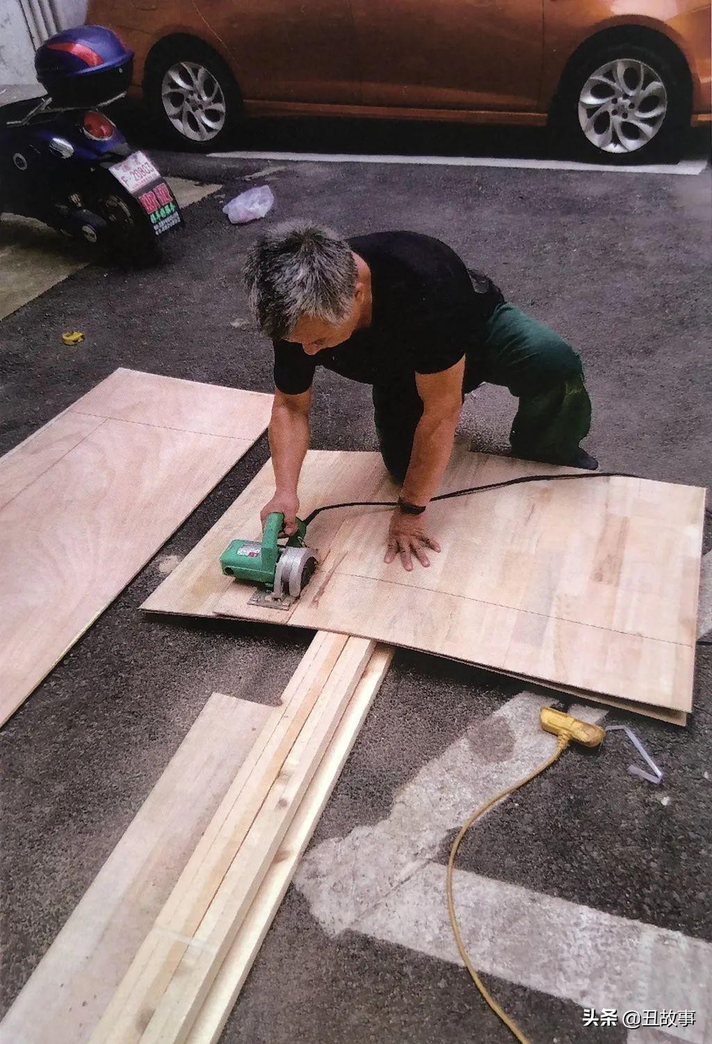 巨龙腾飞风筝的放飞现场,260米长风筝