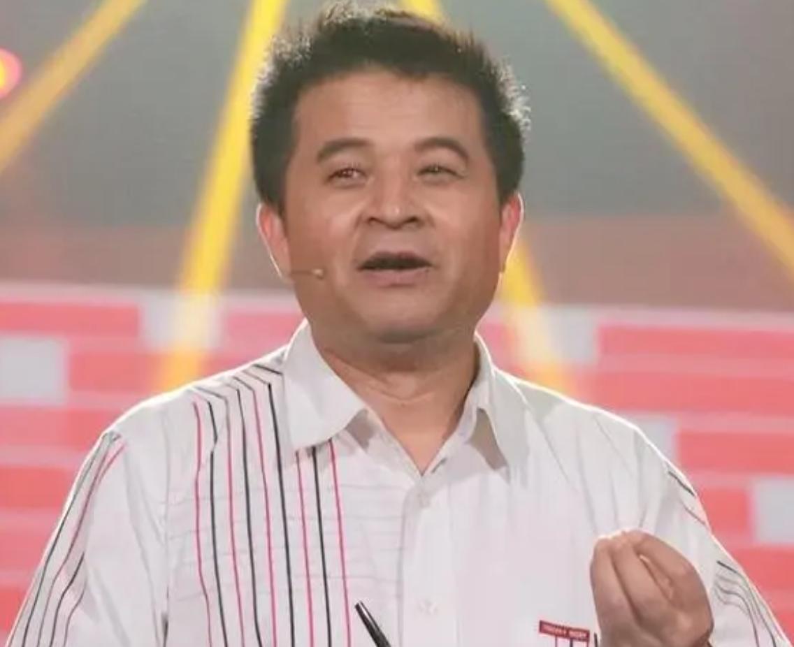 从央视名嘴到无名大爷,从无名到高朋满座郭德纲