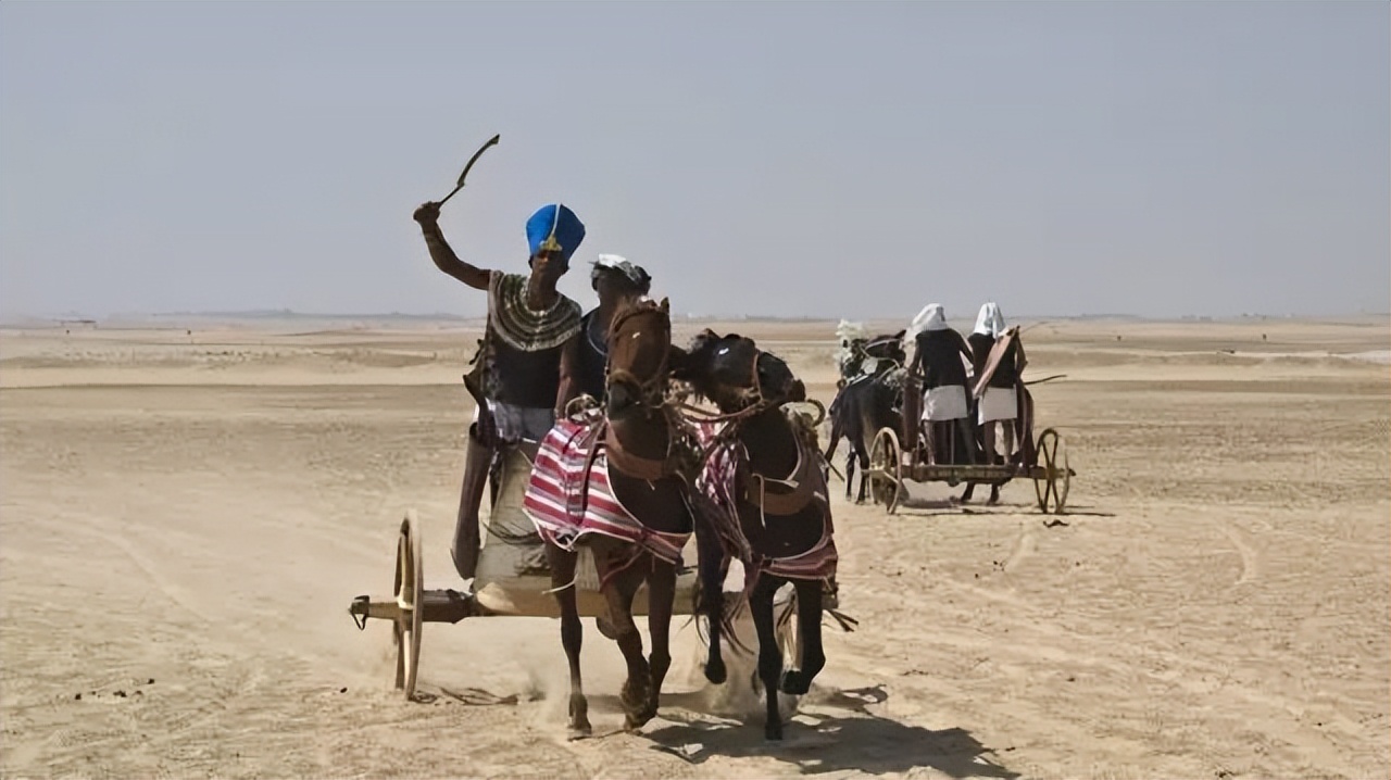 图坦卡蒙100年：埋在黄金堆里的神秘小皇帝