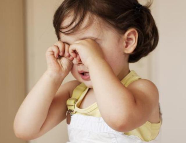 床上“螨虫成堆”？教你个土法子，家中放些它，螨虫“都跑光了”