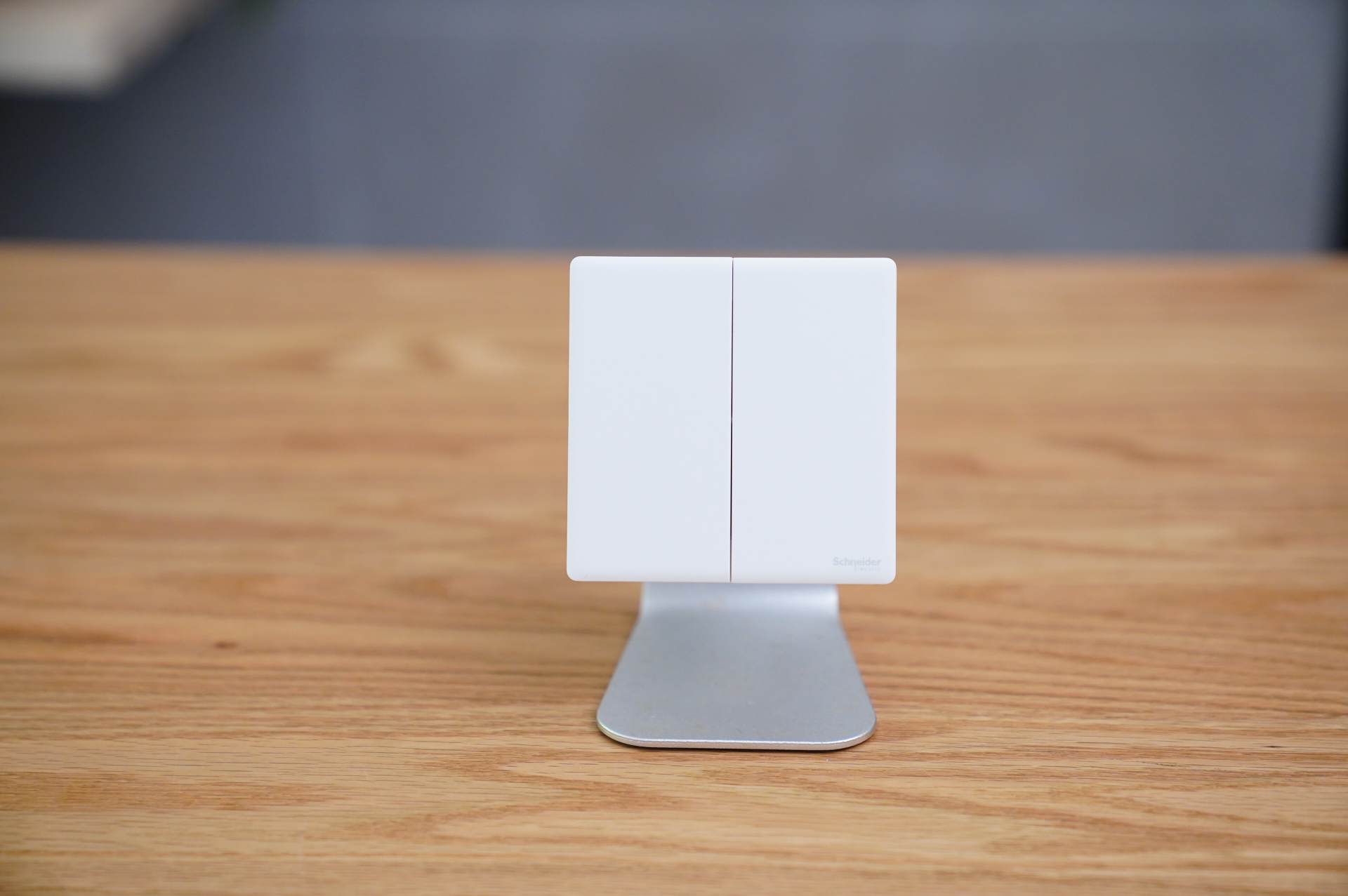 多层插座拆卸,开关插座拆解方法