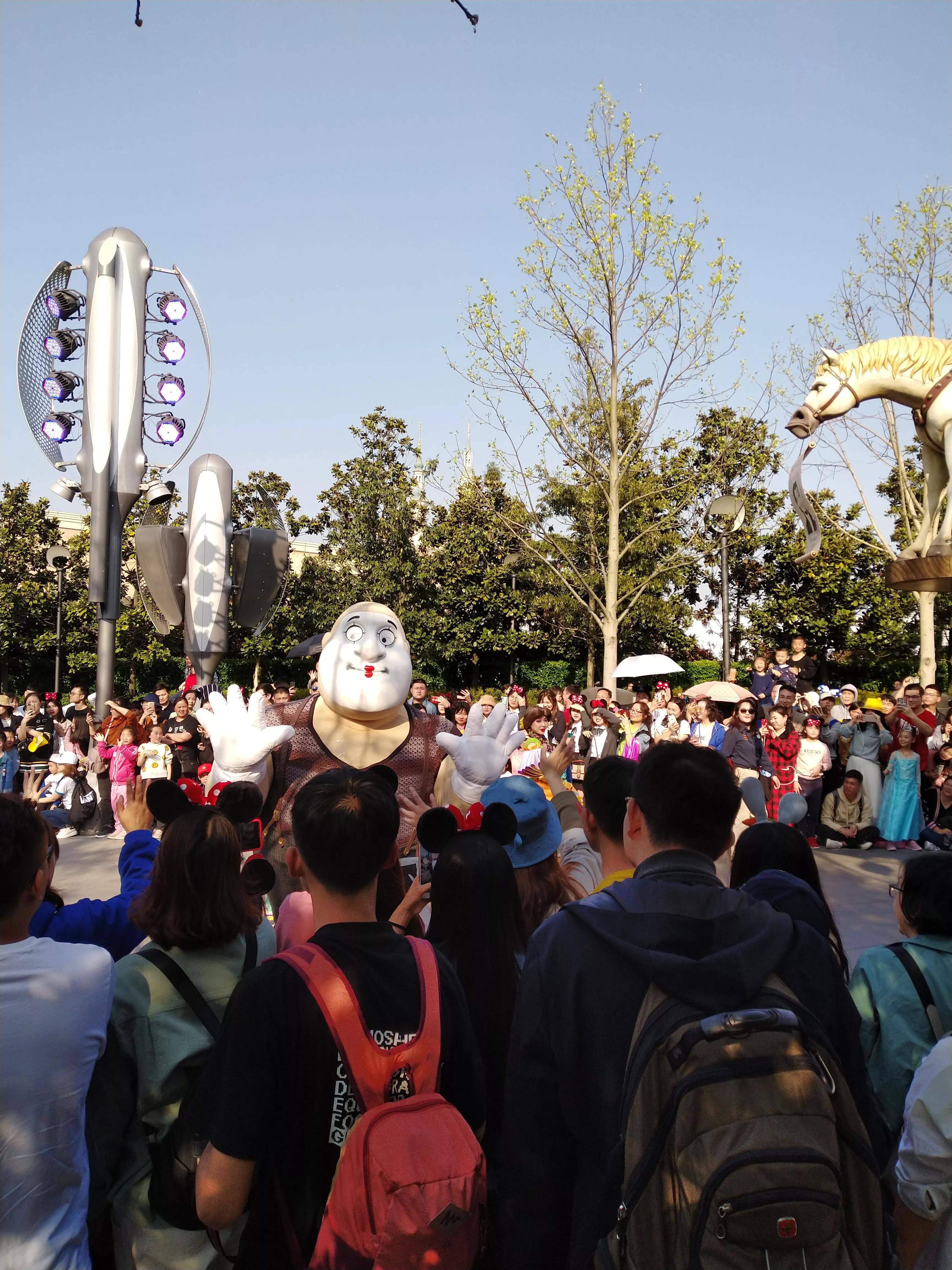 每个大人都曾经是孩子吗,每个大人曾经都是小孩儿