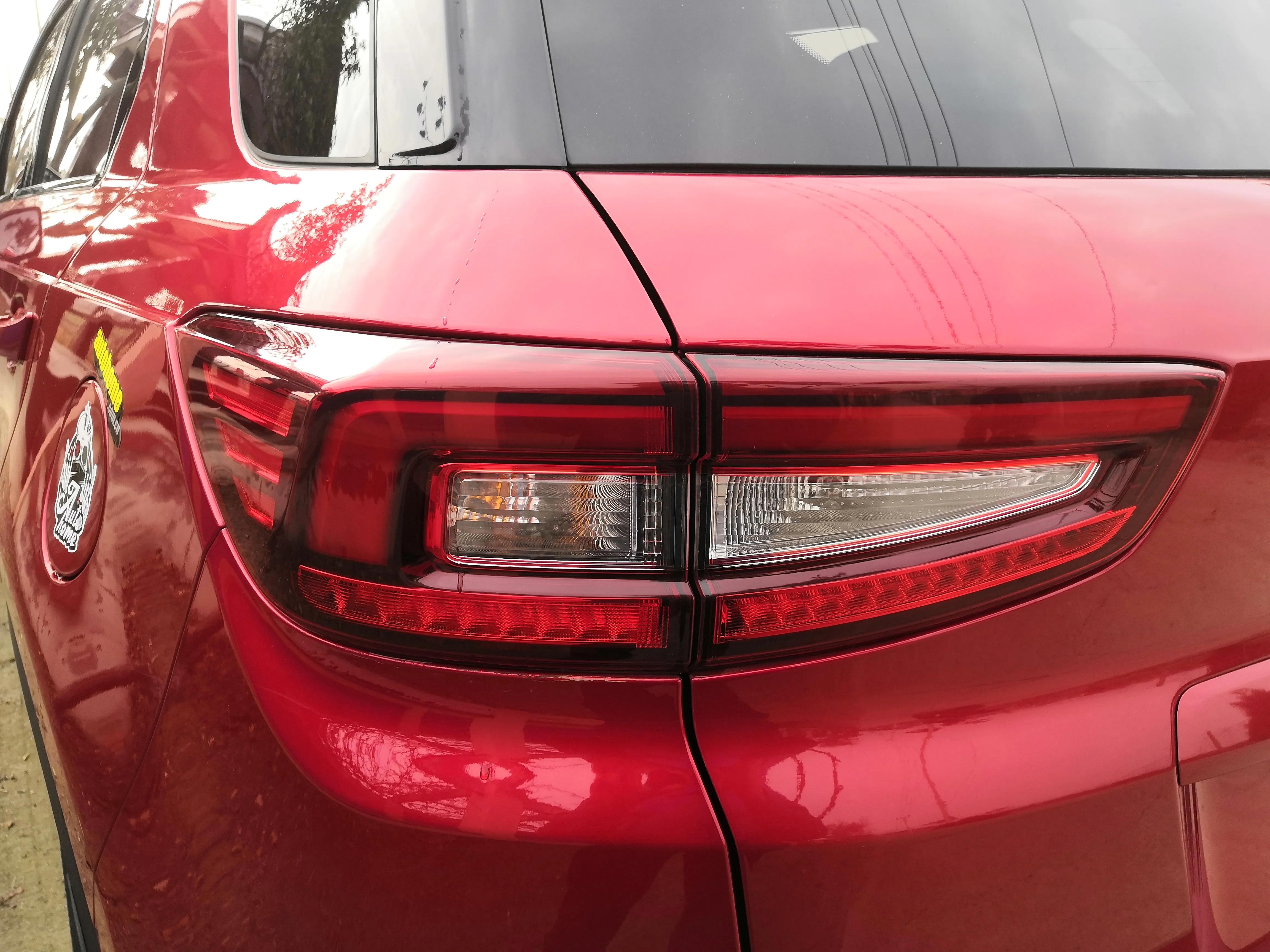 后备箱可以加装什么,汽车后备箱垫子选什么颜色好打理