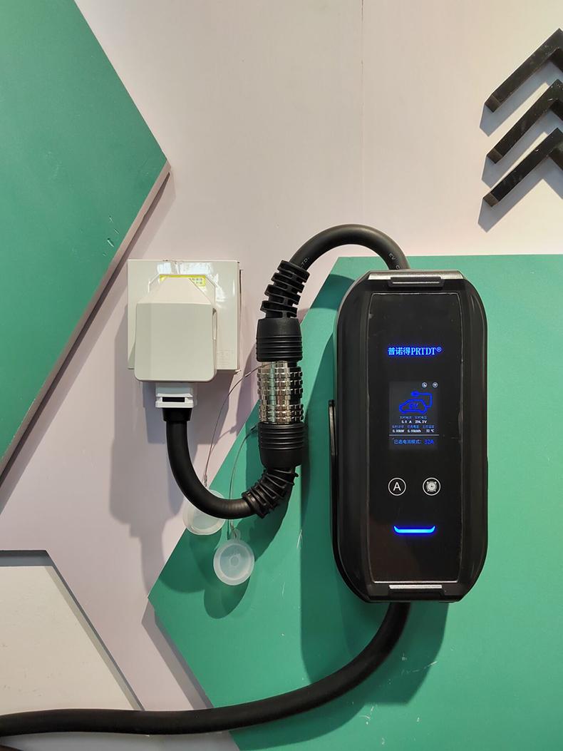 领克06新能源充电说明,领克06新能源家用充电怎么充