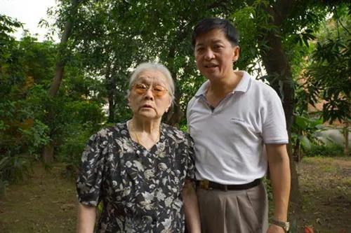 红色经典《朝阳花》，出自谁之手，主要讲述了什么？