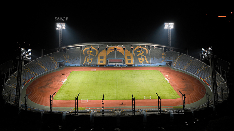 足球场照明灯品牌,足球场太阳能照明灯