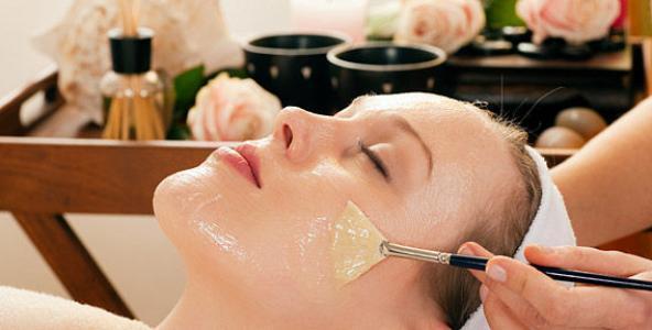 夏天额头突然密密麻麻小颗粒原因,宝宝额头长密密麻麻小颗粒怎么办