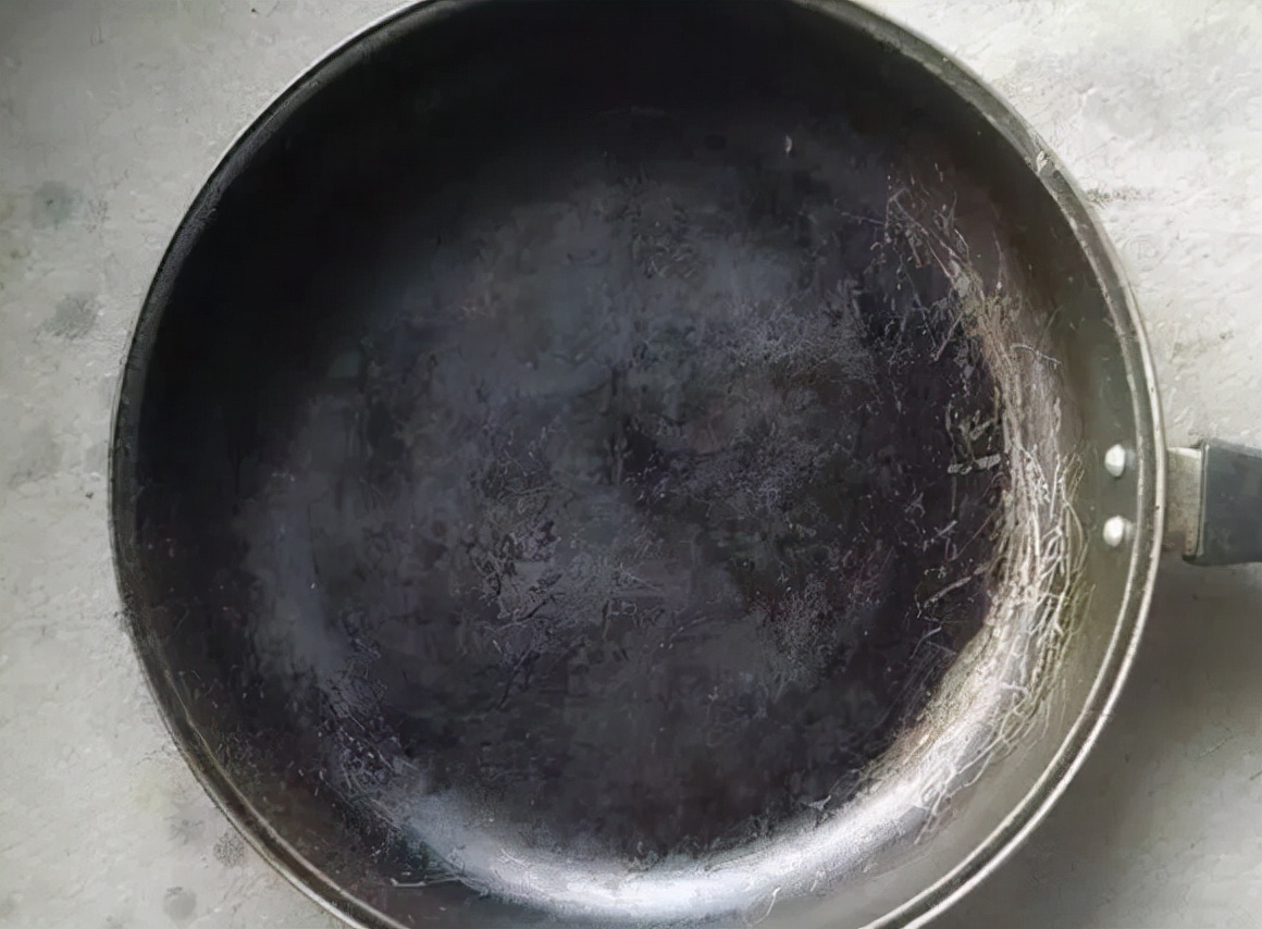 推荐不粘的铁锅,如何选一口好熟铁锅