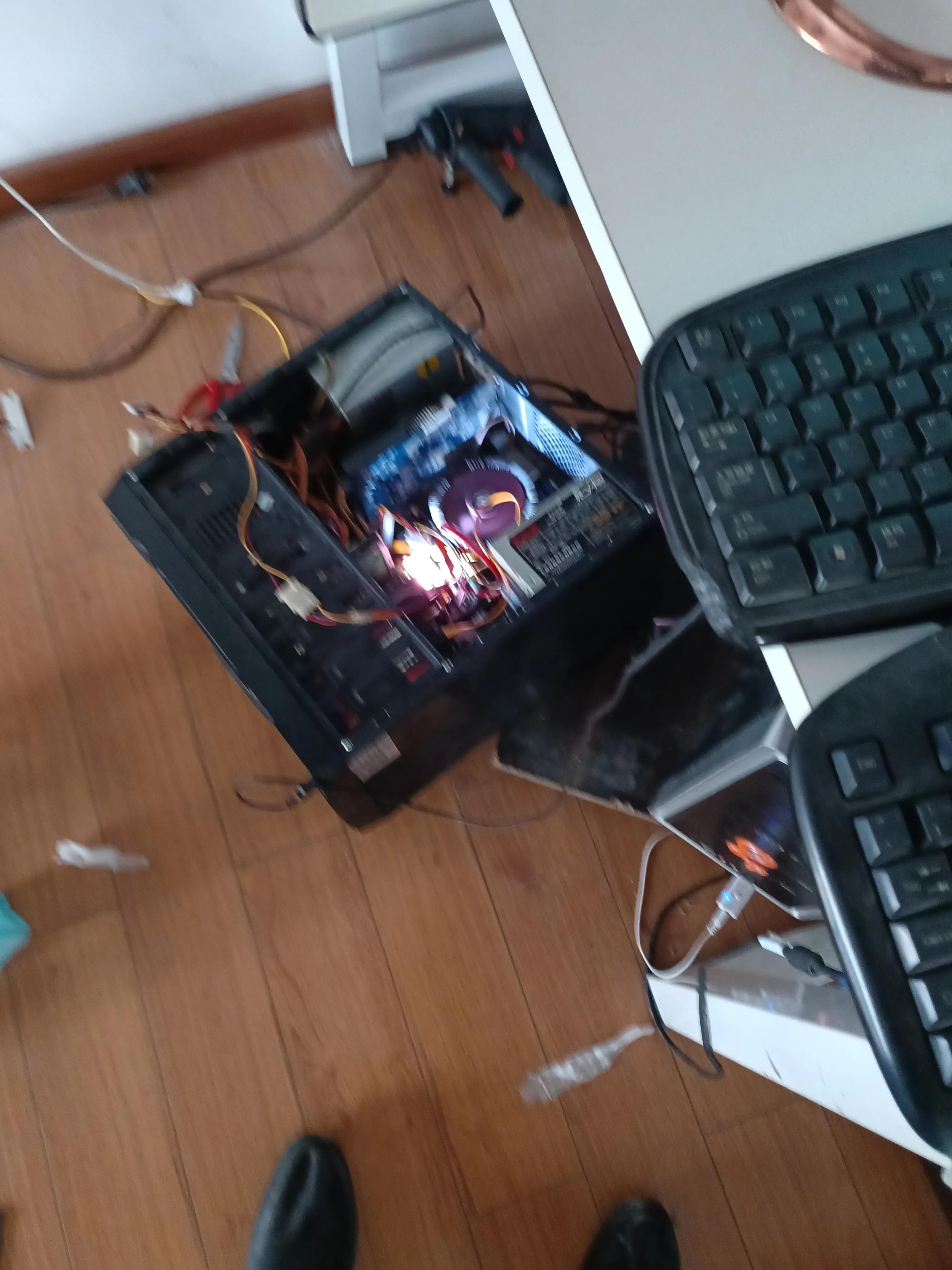 一个电脑能用两个电源供电么,一个电脑用两个电源教程