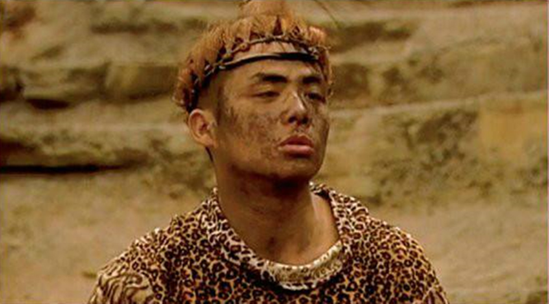 湖南嗜血野人：7岁掉入天坑，生吃蛇鼠存活8年，结局让人哭笑不得