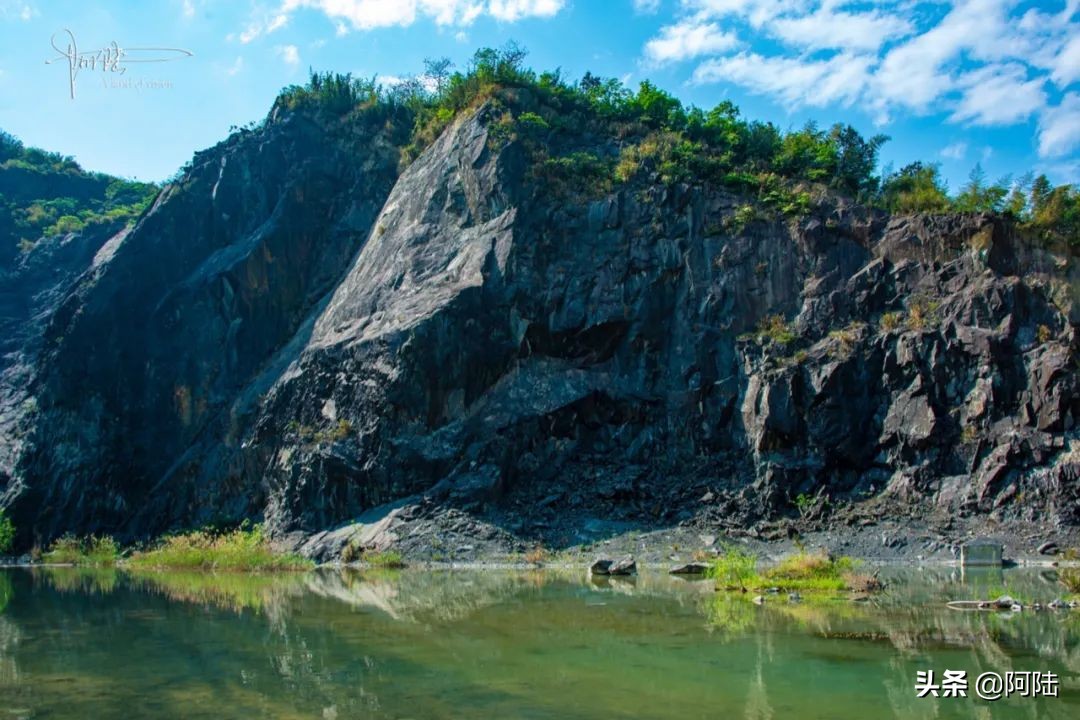 生活不仅有远方和苟且，还有“三蹦子”和矿坑，坐标杭州