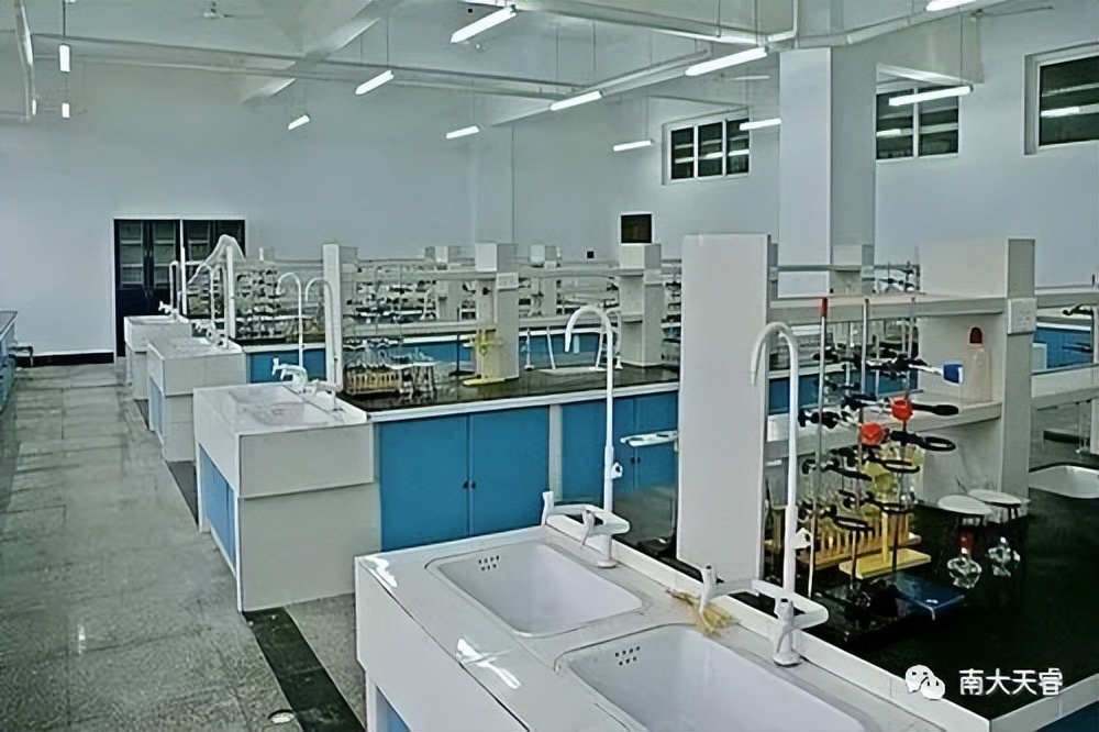 应用化工技术就业方向及前景,应用化工技术就业前景女生