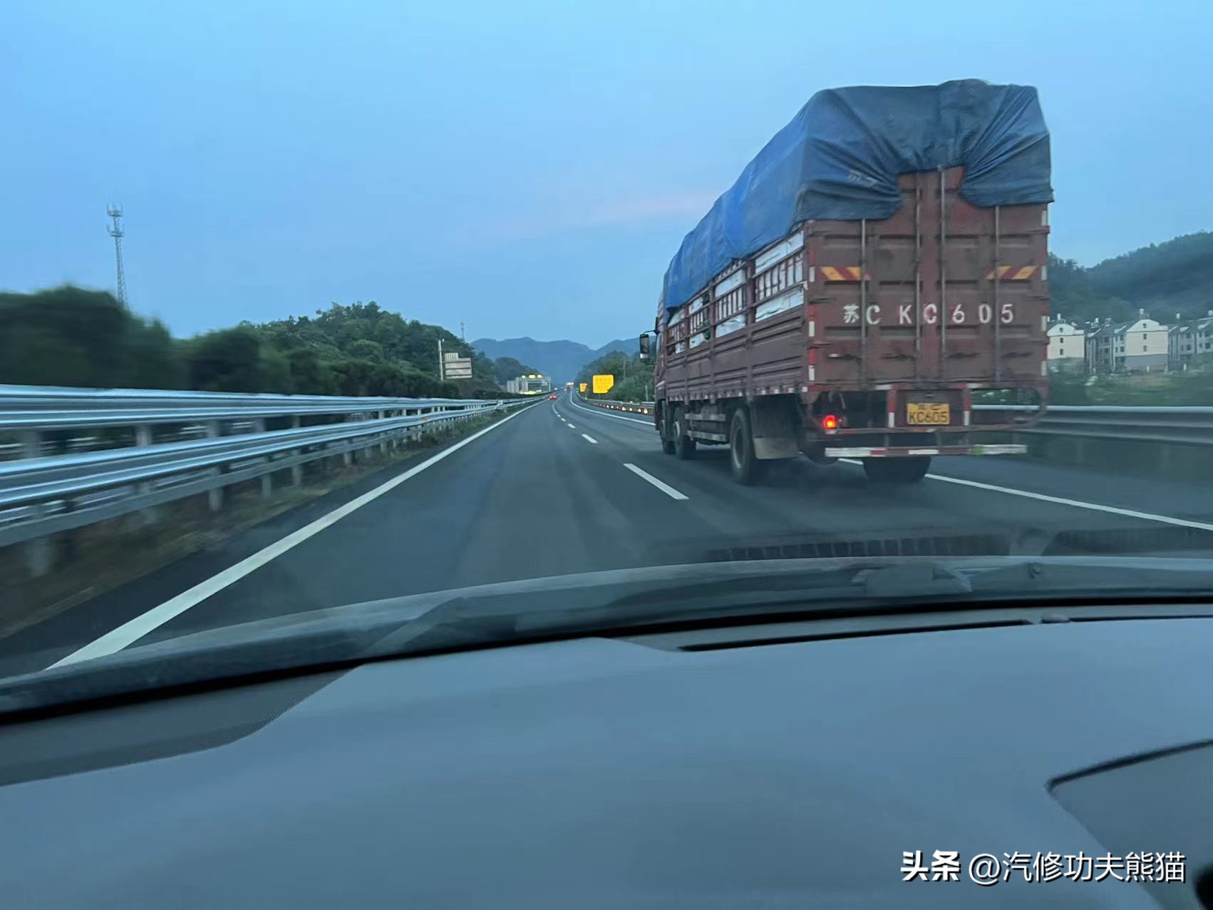 一车传三代丰田越野,六代半丰田凯美瑞烧机油