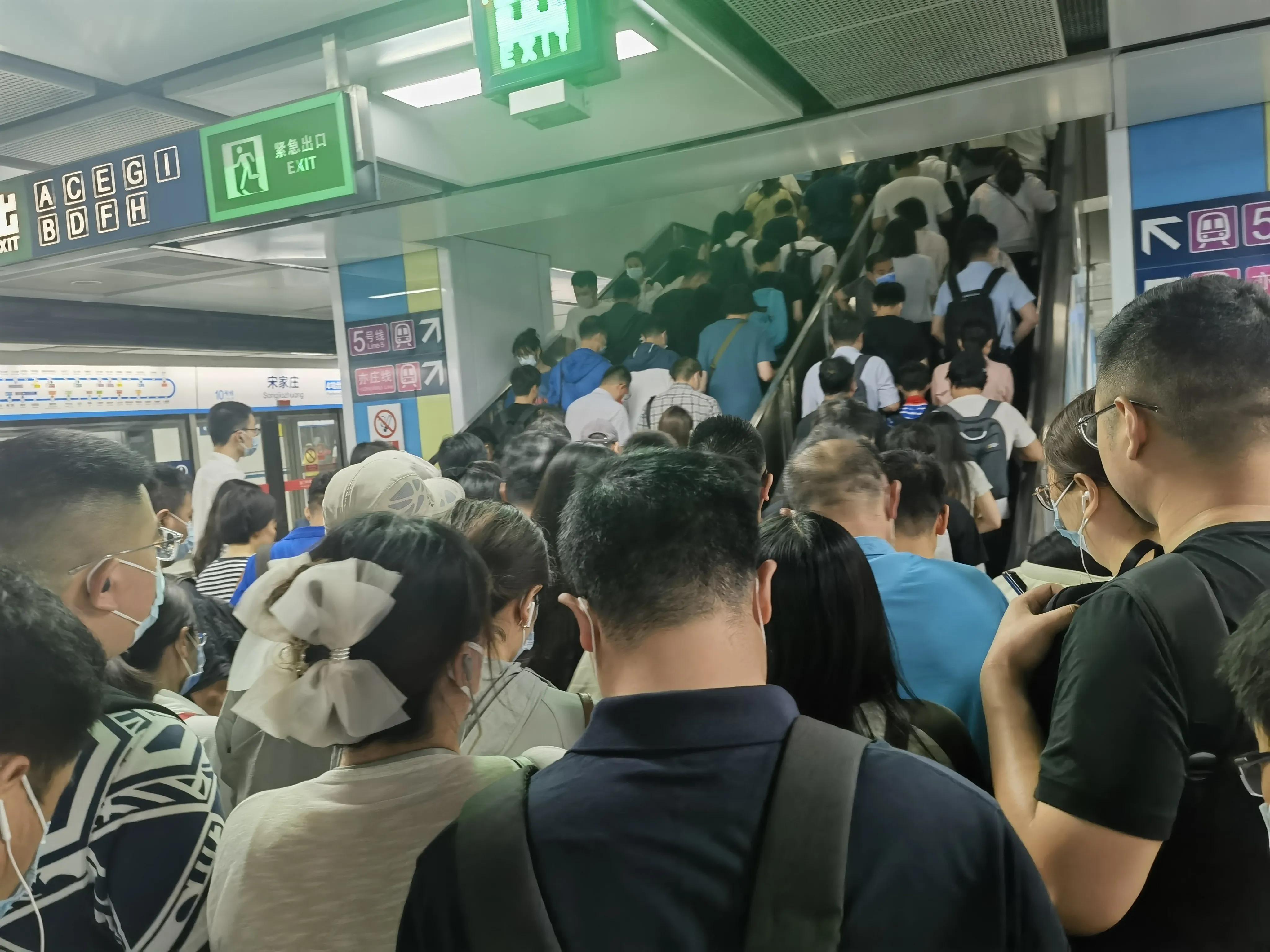 县直机关事业编中级工资多少,2022年事业单位工资标准表及调整