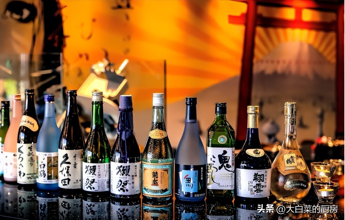 近年来越来越多的日本人到中国,日本国庆假期大量游客涌入