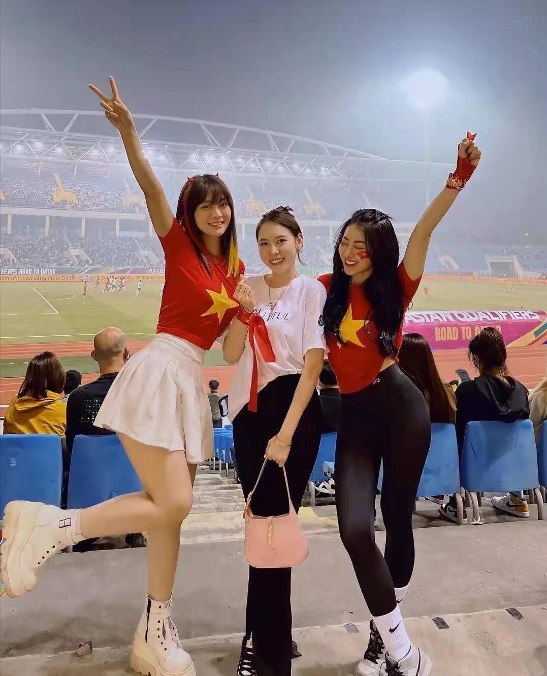 关于中国男足英文,关于中国男足的解说