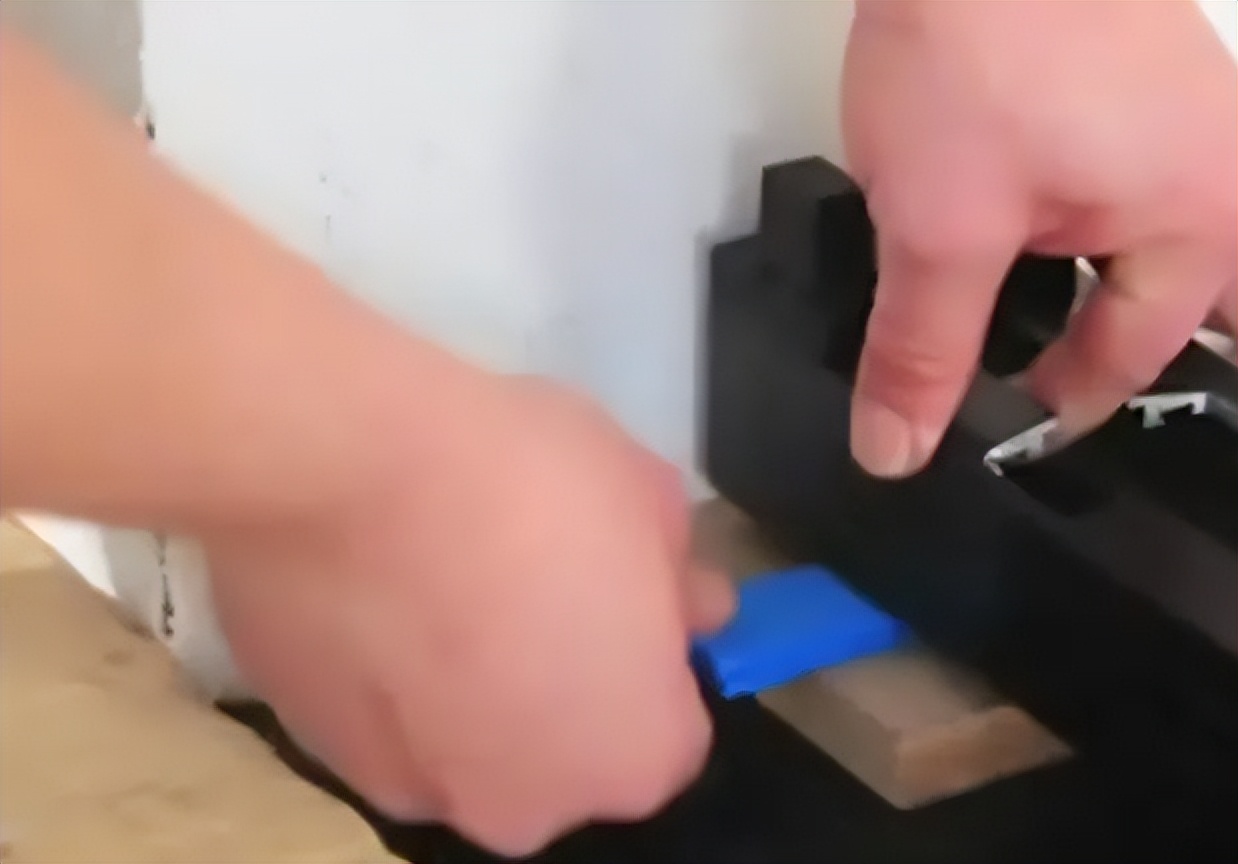 折叠门推拉门,卫生间折叠门