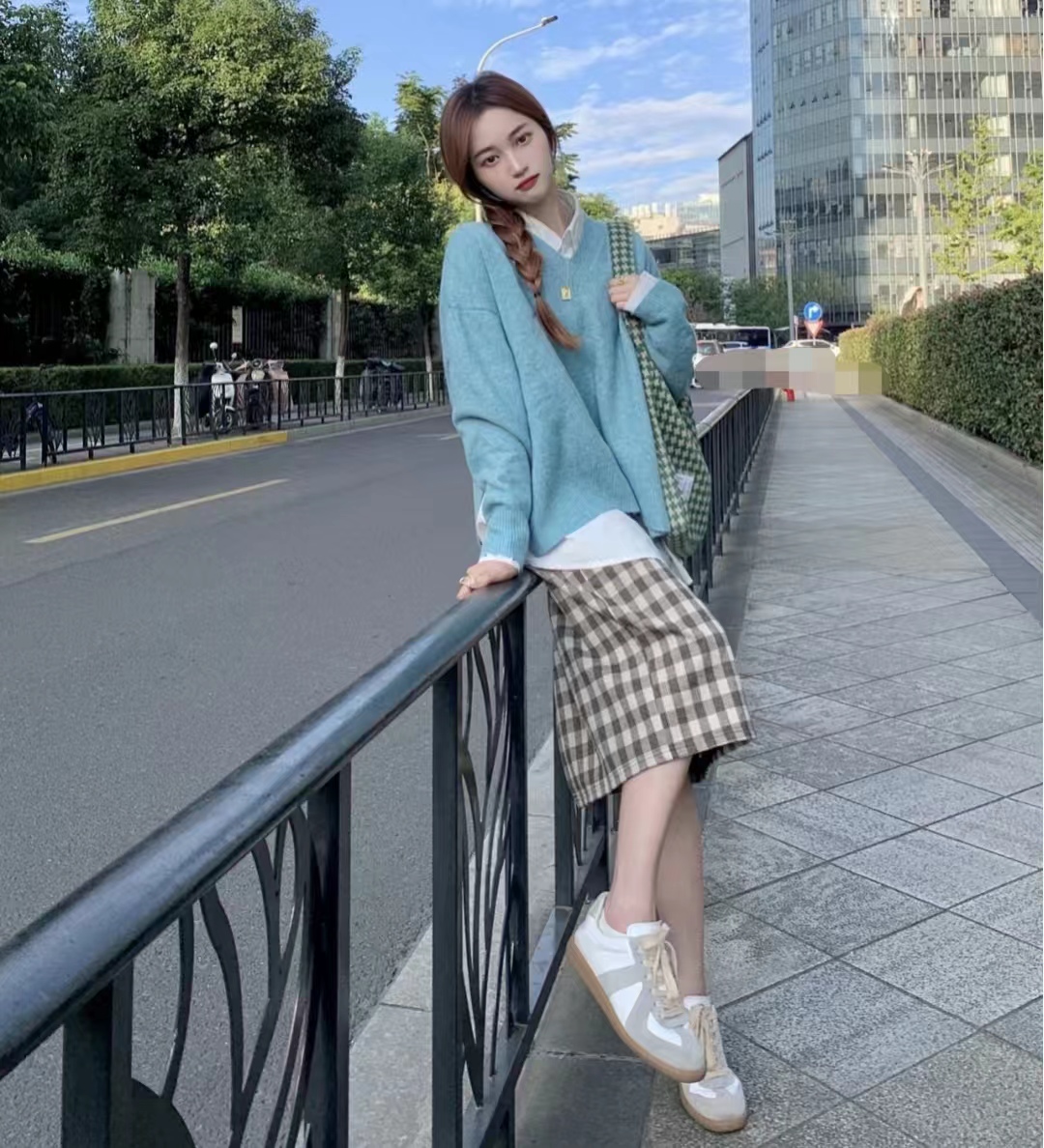 绿色配什么颜色最搭配比较高级,绿色和什么颜色搭配高级感