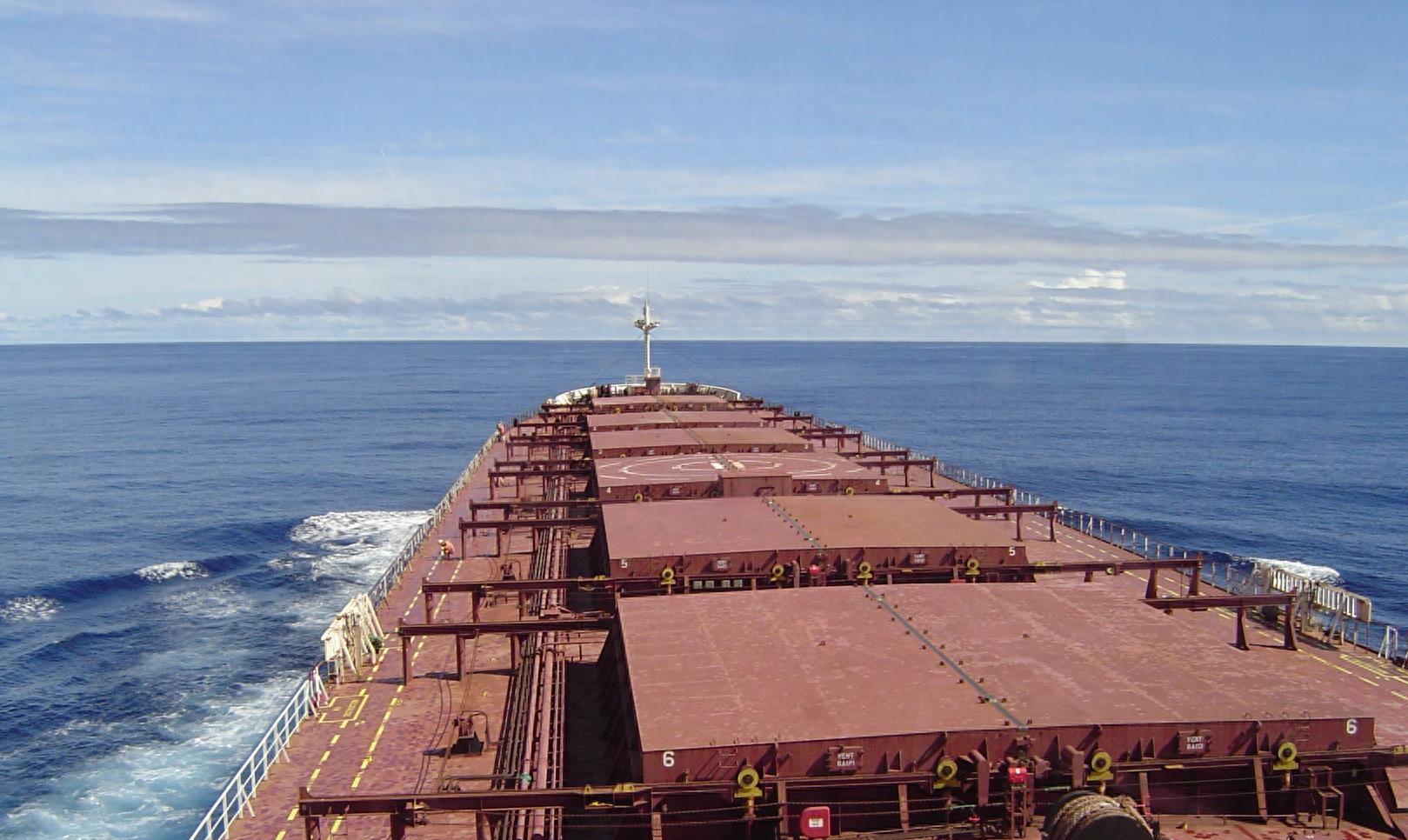 远洋海员的真实工资,国际远洋货轮海员工资多少钱