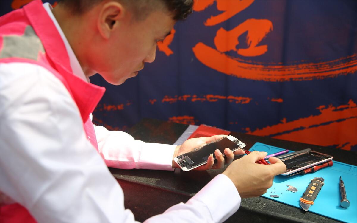 为什么街边卖手机便宜很多,路边手机店卖不了