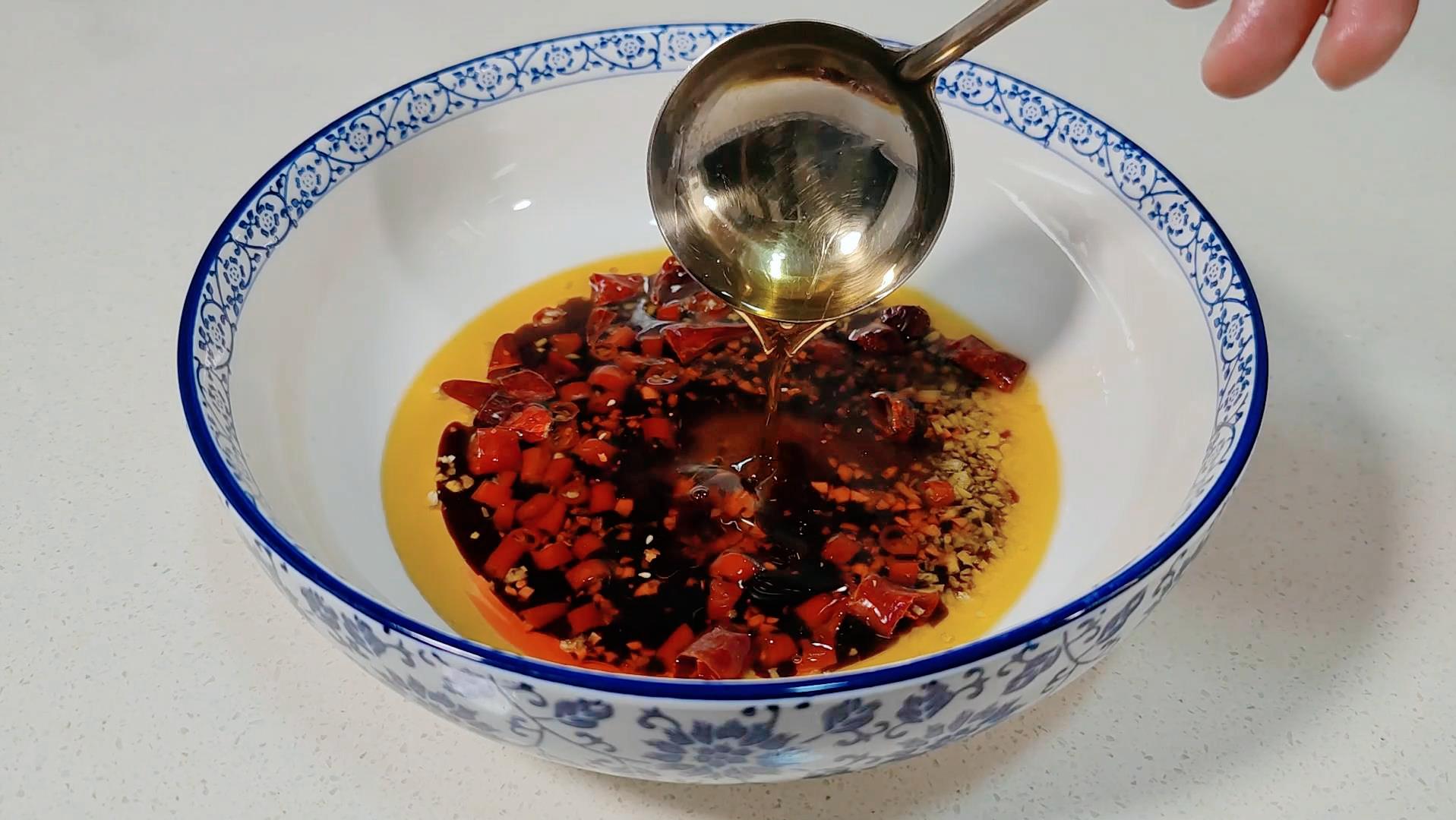 海带丝怎么快速去咸味,凉拌海带怎么去海带的腥味