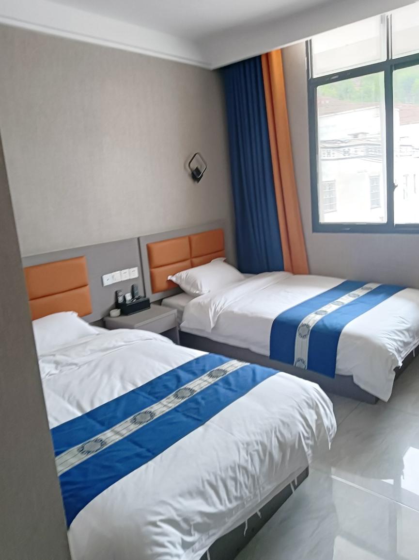 让村民家门口吃上“旅游饭”美姑牛牛坝致富路上放大招