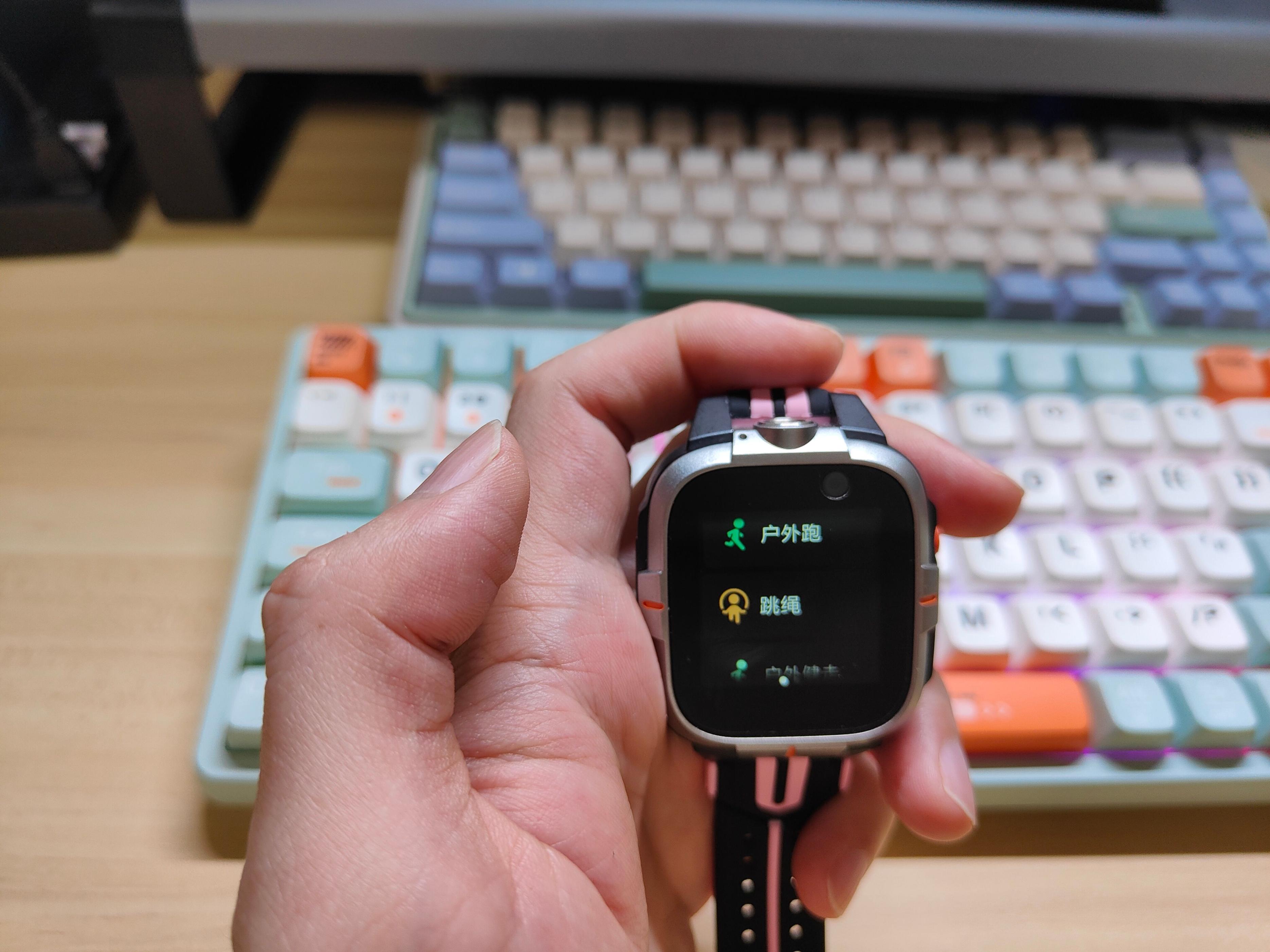 支持微信与小爱同学，帮你给娃布置任务的小寻儿童智能手表体验