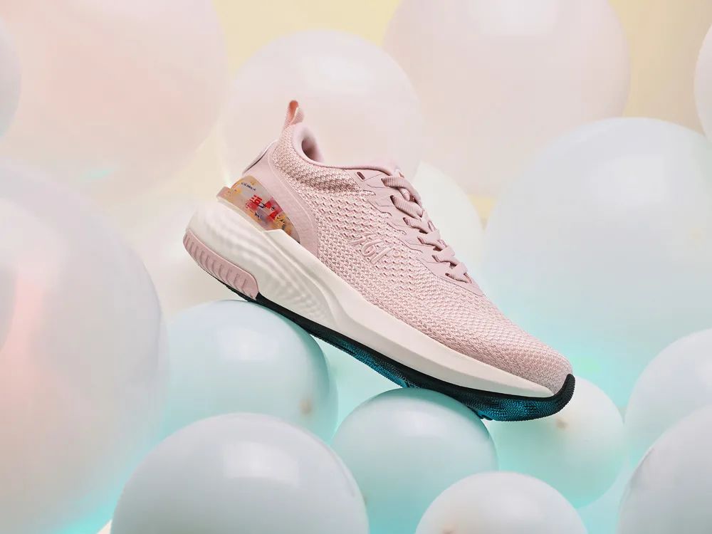 361度的e韧3.0与2.0比哪个更好,361e韧2.0和361飞羽2.0区别