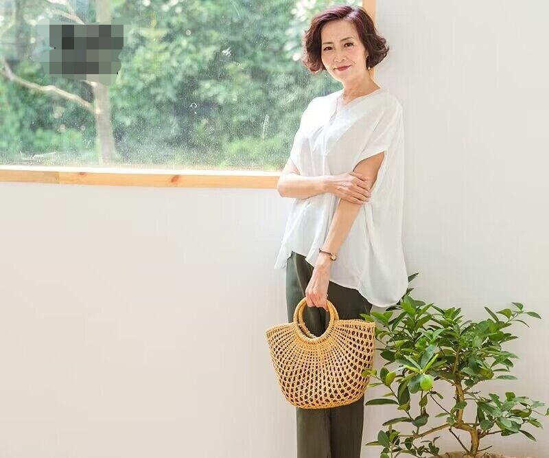 中年留长发好看还是短发好看,短发好还是长发好中年妇女