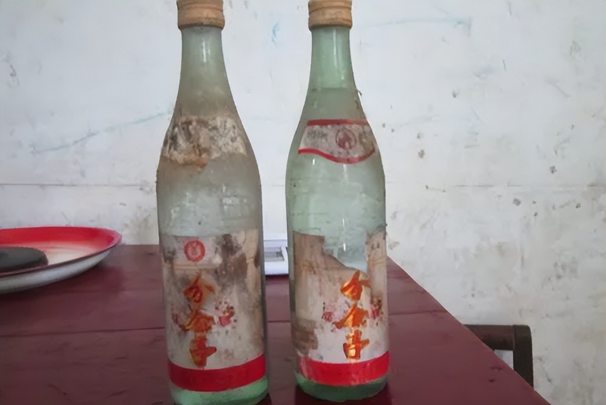 百元左右的白酒哪种酒好喝,100元以内有哪些好喝的白酒推荐